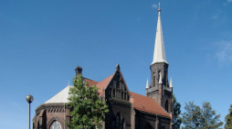 Kościół ewangelicki św. Jana Chrzciciela w Świętochłowicach. Fot. Tomasz Górny (Nemo5576). Źródło: Wikimedia Commons