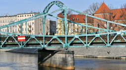 Wrocław, most Tumski i zabytkowa część miasta, fot. PAP/M. Kulczyński