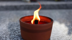 Znicz – zdjęcie ilustracyjne. Fot. PAP/A. Zawada