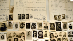 Wystawa „Paszporty” poświęcona grupie Ładosia w Muzeum Polaków Ratujących Żydów podczas II wojny światowej im. Rodziny Ulmów w Markowej. PAP/Darek Delmanowicz