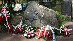 Miejsce straceń Żydów z Tykocina w Lesie Łopuchowskim, fot. PAP/A. Reszko