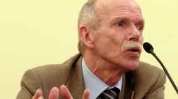 Edmund Wnuk-Lipiński (w 2008 roku), fot. PAP/A. Rybczyński