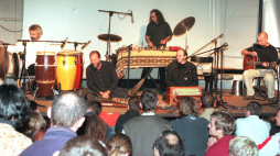 Koncert zespołu Osjan, 8 października 2004 r.  PAP/CAF/Radek Pietruszka