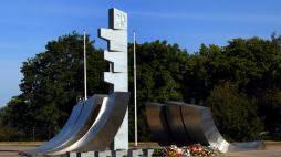 Gdynia, pomnik Polski Morskiej, fot. PAP/Afa Pixx/Tomasz Degórski