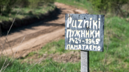 Rozpoczęcie ekshumacji polskich ofiar zbrodni wołyńskiej w Puźnikach w obwodzie tarnopolskim na zachodzie Ukrainy. PAP/Vladyslav Musiienko