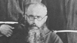 O. Maksymilian Kolbe z japońskimi franciszkanami, Japonia, Nagasaki, 1930 r.  PAP/CAF/Reprodukcja