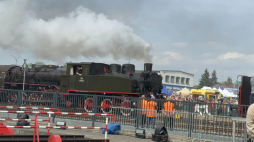 Parada parowozów w Wolsztynie, fot. PAP/Rafał Pogrzebny