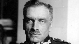 Felicjan Sławoj Składkowski jako minister spraw wewnętrznych. Fot. see page for author, Public domain, via Wikimedia Commons