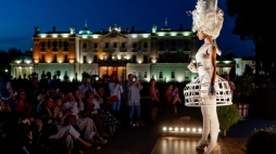 Pokaz mody na festiwalu Barokowe Ogrody Sztuki w Białymstoku, fot. Festiwal Barokowe Ogrody Sztuki