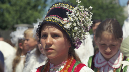 Uroczystość Najświętszego Ciała i Krwi Pańskiej (Boże Ciało) w Myszyńcu 10 czerwca 1993 r. Fot. PAP/Jan Morek
