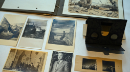 Prezentacja pamiątek po poruczniku Józefie Konstantym Lipskim w Muzeum II Wojny Światowej w Gdańsku. Fot. PAP/Adam Warżawa