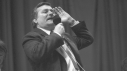 Lech Wałęsa, 1990 r. Fot. PAP/Andrzej Zbraniecki