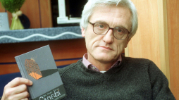 Prof. Jan Tomasz Gross z Uniwersytetu w Nowym Jorku. Autor książki pt.: „Sąsiedzi” , 16.02.2001 r. PAP Zdzisław Lenkiewicz