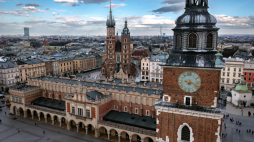 Kraków , Rynek główny. Fot. PAP/Łukasz Gągulski