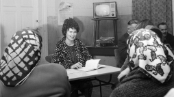 Polska 1968. Uczestnicy szkolenia rolniczego w województwie zielonogórskim. Fot. PAP/Tomasz Gawałkiewicz