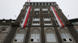 Gmach "PAST-y" w Warszawie - uroczystości 80. rocznicy odbicia z rąk niemieckich okupantów, gmachu Polskiej Akcyjnej Spółki Telefonicznej – PAST-y, 2024 r. PAP/Albert Zawada
