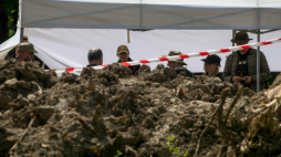 Wieś Puźniki w obwodzie tarnopolskim na zachodzie Ukrainy, gdzie prowadzone są prace ekshumacyjne polskich ofiar zbrodni wołyńskiej. Fot. PAP/Vladyslav Musiienko