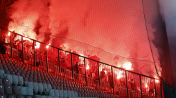 Debreczyn, Węgry, 14 sierpnia 2025 r. Kibice podczas meczu 3. rundy eliminacyjnej piłkarskiej Ligi Konferencji: Maccabi Hajfa - Raków Częstochowa. Fot. PAP/Waldemar Deska