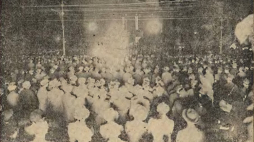 Ognisko w parku T. Kościuszki, zorganizowane 2 maja 1934 roku w rocznicę wybuchu III powstania śląskiego. /Źródło: Wikipedia 