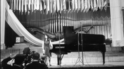 VII Międzynarodowy Konkurs Chopinowski w Warszawie. Przesłuchania III etapu - Marta Argerich z Argentyny. Fot. PAP/CAF-Stanisław Dąbrowicki