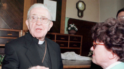 Kardynał Adam Kozłowiecki na KUL-u w Lublinie w 1998 r. Fot. PAP/CAF/Mirosław Trembecki