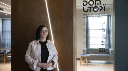 Małgorzata Szydłowska w centrum sztuki „Dom Utopii” przy Teatrze Łaźnia Nowa w Krakowie. Fot. PAP/Łukasz Gągulski