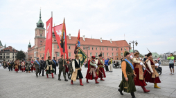 Bractwa kurkowe podczas uroczystości z okazji Tysiąclecia Koronacji Pierwszych Królów Polski. Fot. PAP/Radek Pietruszka