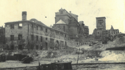 Ulica Grodzka. Stajnie królewskie. Rok 1948. Fot. ISW/Andrzej Nitsche