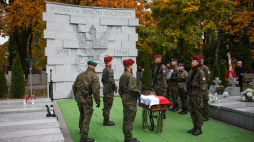 Uroczystości pogrzebowe szczątków żołnierza wyklętego Jana Jankowskiego „Groźnego”. Fot. PAP/Łukasz Gągulski