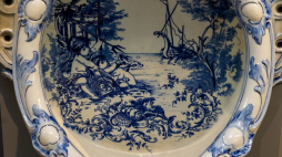 Pisuar na wystawie w Muzeum Miejskim Wrocławia. Fot. Romuald Okoń