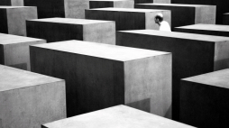 Niemcy, Berlin. Berliński pomnik pomordowanych Żydów. Fot. PAP/Bartek Marianowski 