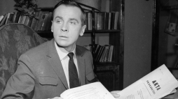 Realizacja filmu "Ziemi przypisani". Nz. Edmund Fetting, 1964 r. Fot. PAP/Witold Rozmysłowicz 