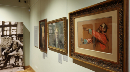 W listopadzie 2025 r. w oddziale Muzeum Gdańska w Ratuszu Głównego Miasta otwarto wystawę „Codziennie inny. Oczami Leona Wyczółkowskiego”, która potrwa do 3 maja 2026 roku. Fot. PAP/Adam Warżawa   