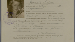 Świadectwo maturalne Kaliny Jędrusik. Fot. Archiwa Państwowe