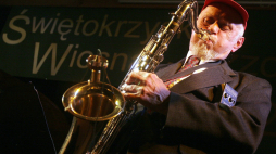 Saksofonista i kompozytor Jan Ptaszyn Wróblewski, 2006 r. Fot. PAP/Piotr Polak