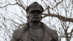 Pomniki gen. Józefa Hallera w Pucku, fot. PAP/	Roman Jocher