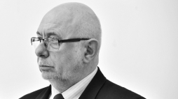 Rektor Politechniki Warszawskiej Jan Szmidt podczas konferencji prasowej 1 marca 2020 r. Fot. PAP/Andrzej Lange