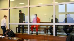 Obywatel Ukrainy Serhii S. podczas procesu w sądzie we Wrocławiu, oskarżony o szpiegostwo na rzecz Rosji. Fot. PAP/Maciej Kulczyński