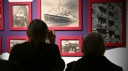 Otwarcie wystawy "Światło Gdyni - fotografie Bolesławy i Edmunda Zdanowskich 1945-1970", 7 lutego 2025 r. w Muzeum Miasta Gdyni. Wystawa to podróż przez powojenną Gdynię, zachowaną w unikatowych kadrach autorstwa małżeństwa Bolesławy i Edmunda Zdanowskich. Ekspozycja została zaprezentowana na stulecie Gdyni. Fot. PAP/Andrzej Jackowski