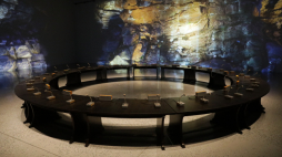 Wystawa "Okrągły Stół. Moment przejścia" w warszawskiej Cytadeli będzie otwarta od 13 lutego do 17 maja 2026 r. Fot. PAP/Tomasz Gzell