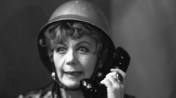 Hanka Bielicka na scenie, Warszawa, grudzień 1969. Fot. PAP/Mariusz Szyperko