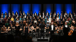 Sinfonia Varsovia w Teatrze Wielkim - Operze Narodowej w Warszawie. Fot. PAP/Radek Pietruszka