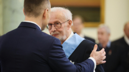 Prof. Stanisław Radwański odznaczony przez prezydenta Karola Nawrockiego Orderem Orła Białego. Fot. PAP/Leszek Szymański