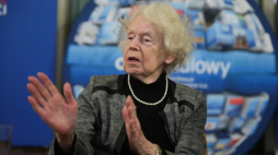 Laureatka nagrody im. Gieysztora prof. Ewa Chojecka. Fot. PAP/Tomasz Gzell