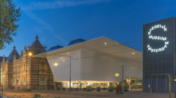 Stedelijk Museum (Muzeum Miejskie Amsterdamu) . Fot. wikipedia