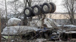 Wrak samolot Tu-154M w Smoleńsku. Fot. PAP/EPA/SERGEI CHIRIKOV
