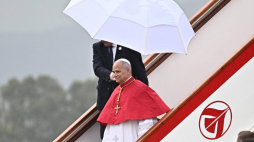 Papież Leon XIV przybył do Algierii. Fot. PAP/EPA/LUCA ZENNARO