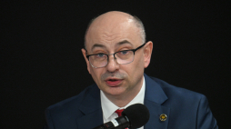 Mateusz Szpytma na przesłuchaniu kandydatów na stanowisko Prezesa Instytutu Pamięci Narodowej. Fot. PAP/Marcin Obara