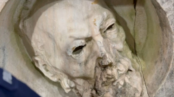 Odzyskana "Głowa ogrodnika" z Dylewa. Fot. warminsko-mazurska.policja.gov.pl/screen