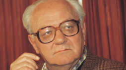 Warszawa, maj 1991 r. Gustaw Herling-Grudziński, pisarz, krytyk literacki, dziennikarz, żołnierz, więzień łagrów. Fot. PAP/Grzegorz Rogiński
